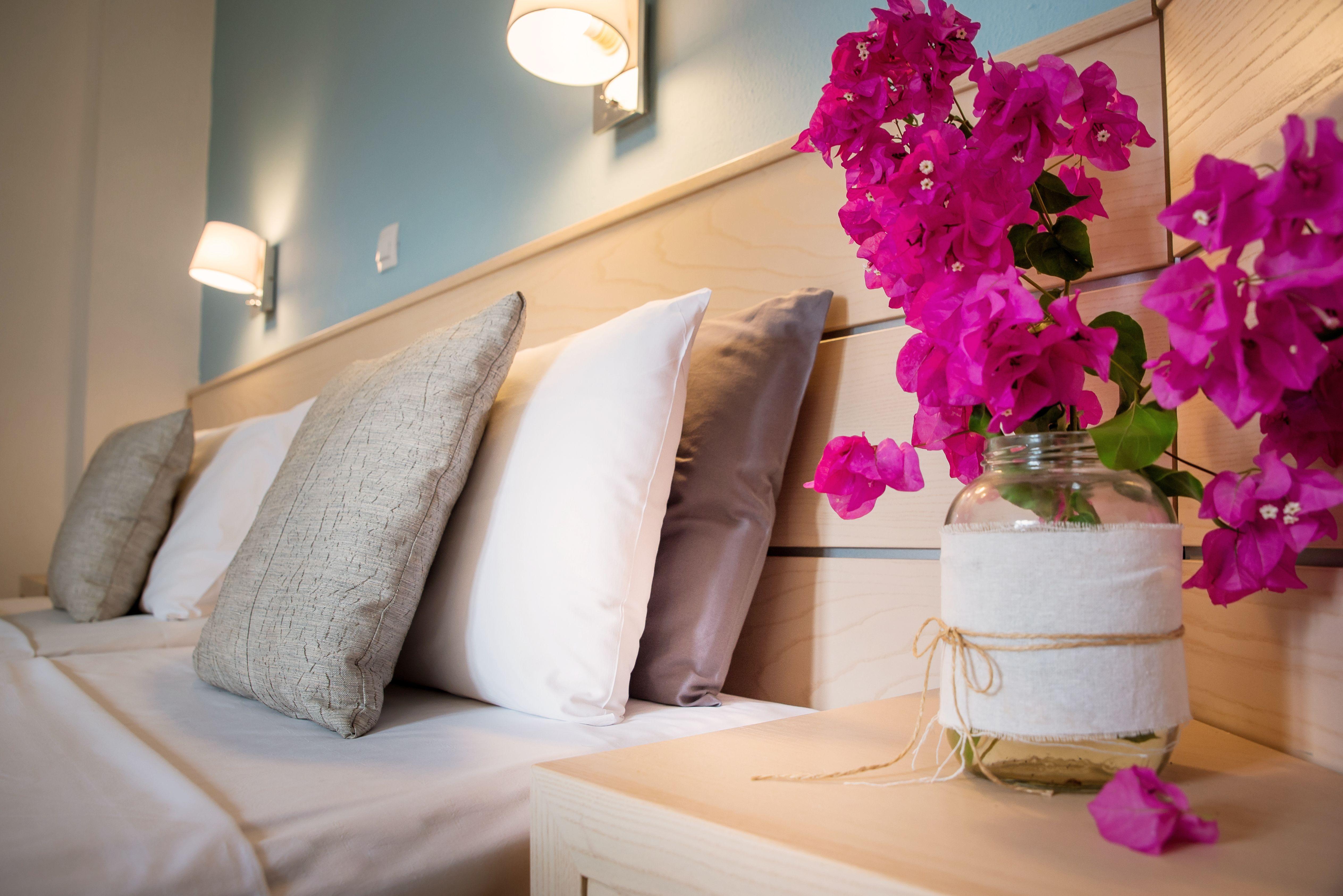 Melissa Apartments, Studios & Suites Малиа Екстериор снимка