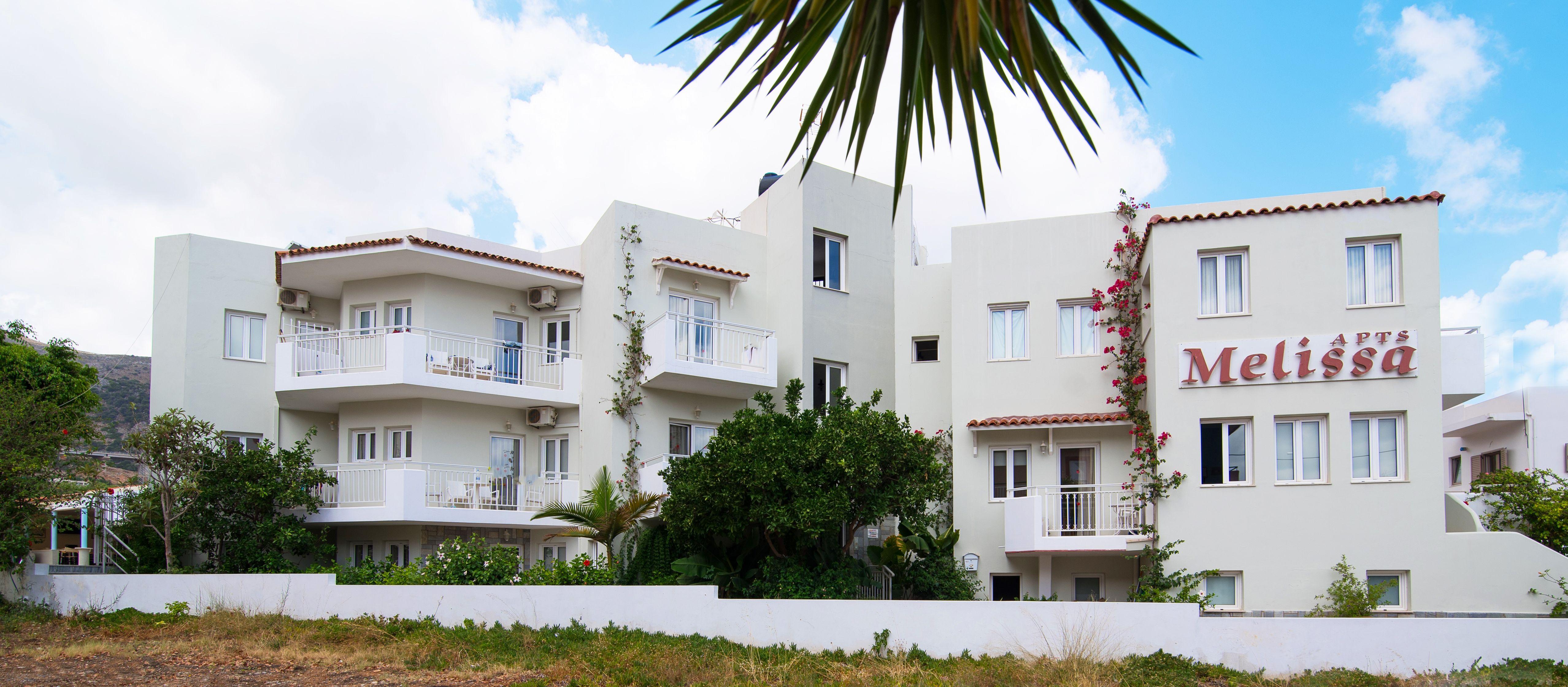 Melissa Apartments, Studios & Suites Малиа Екстериор снимка