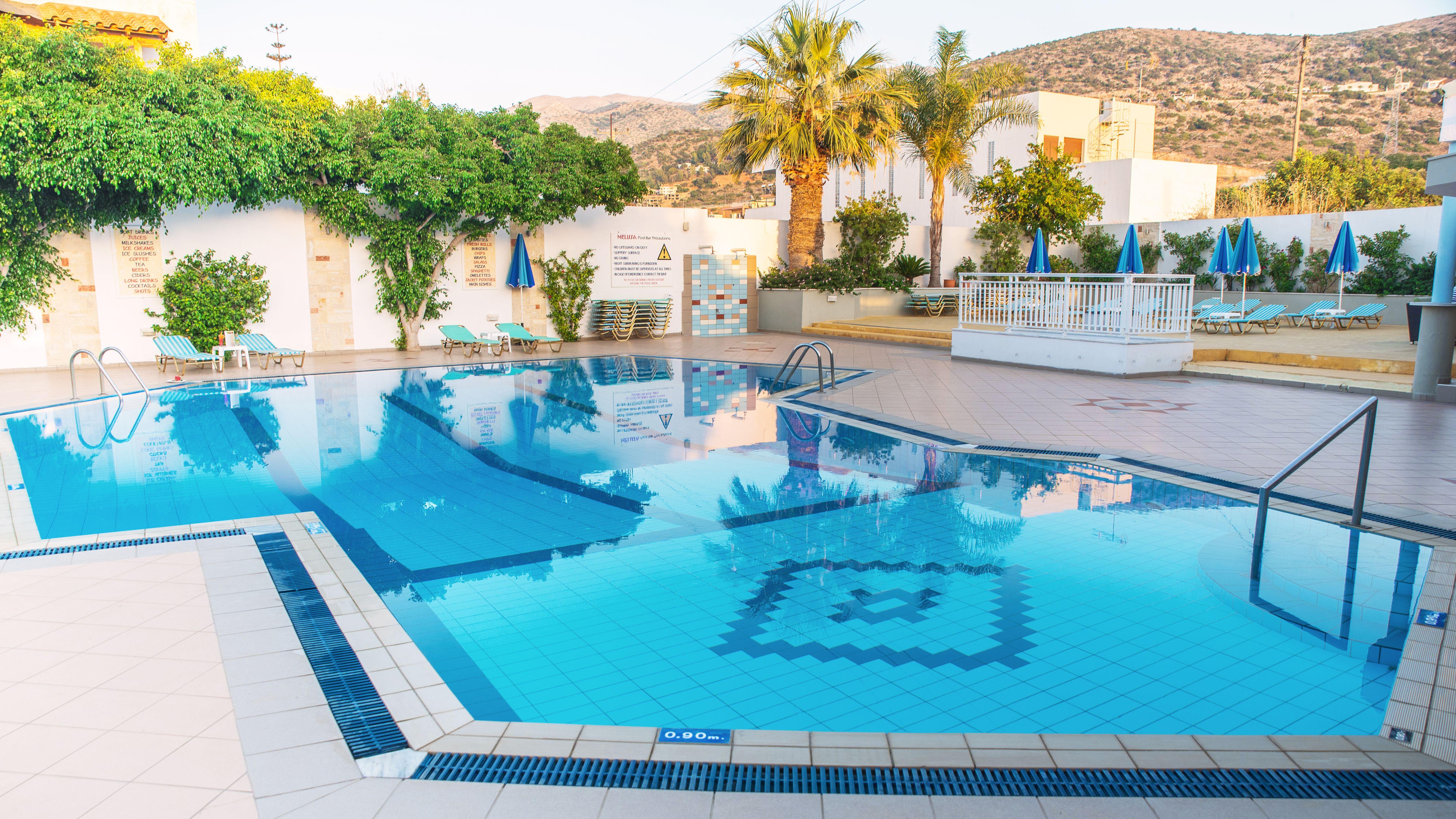 Melissa Apartments, Studios & Suites Малиа Екстериор снимка