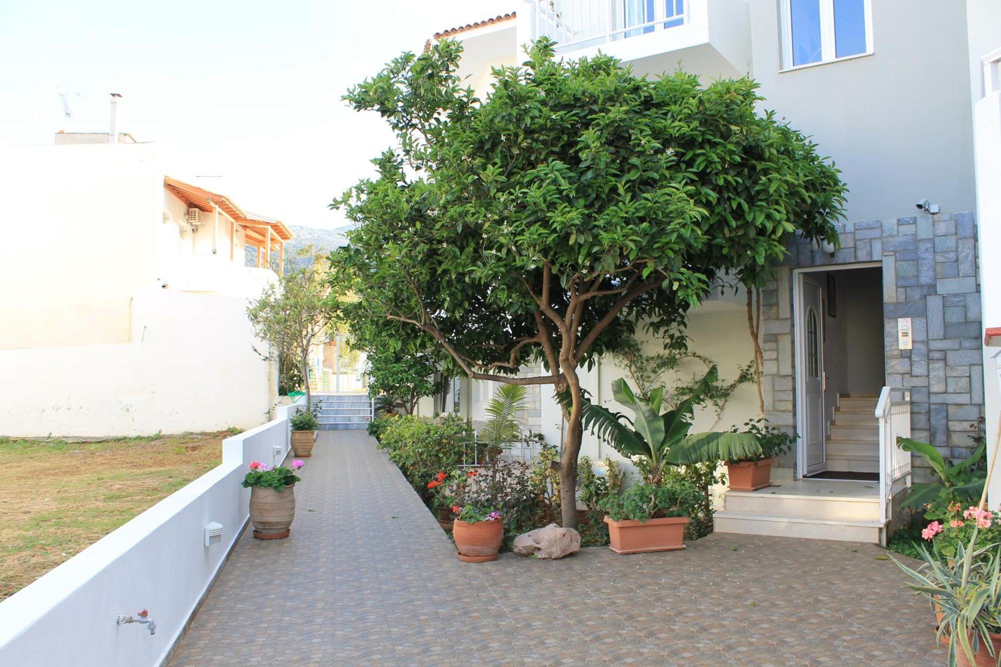 Melissa Apartments, Studios & Suites Малиа Екстериор снимка