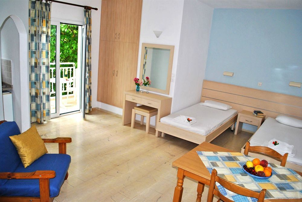 Melissa Apartments, Studios & Suites Малиа Екстериор снимка