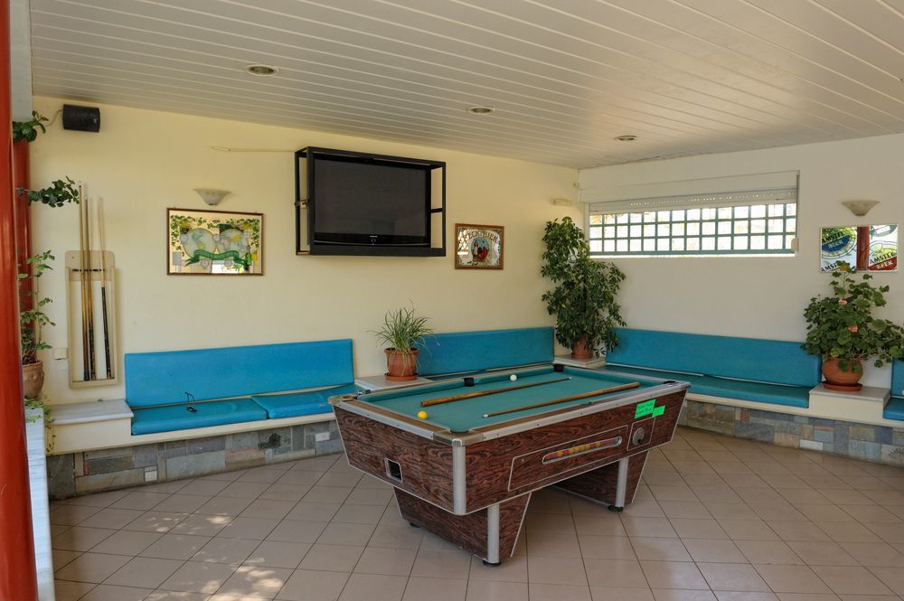 Melissa Apartments, Studios & Suites Малиа Екстериор снимка
