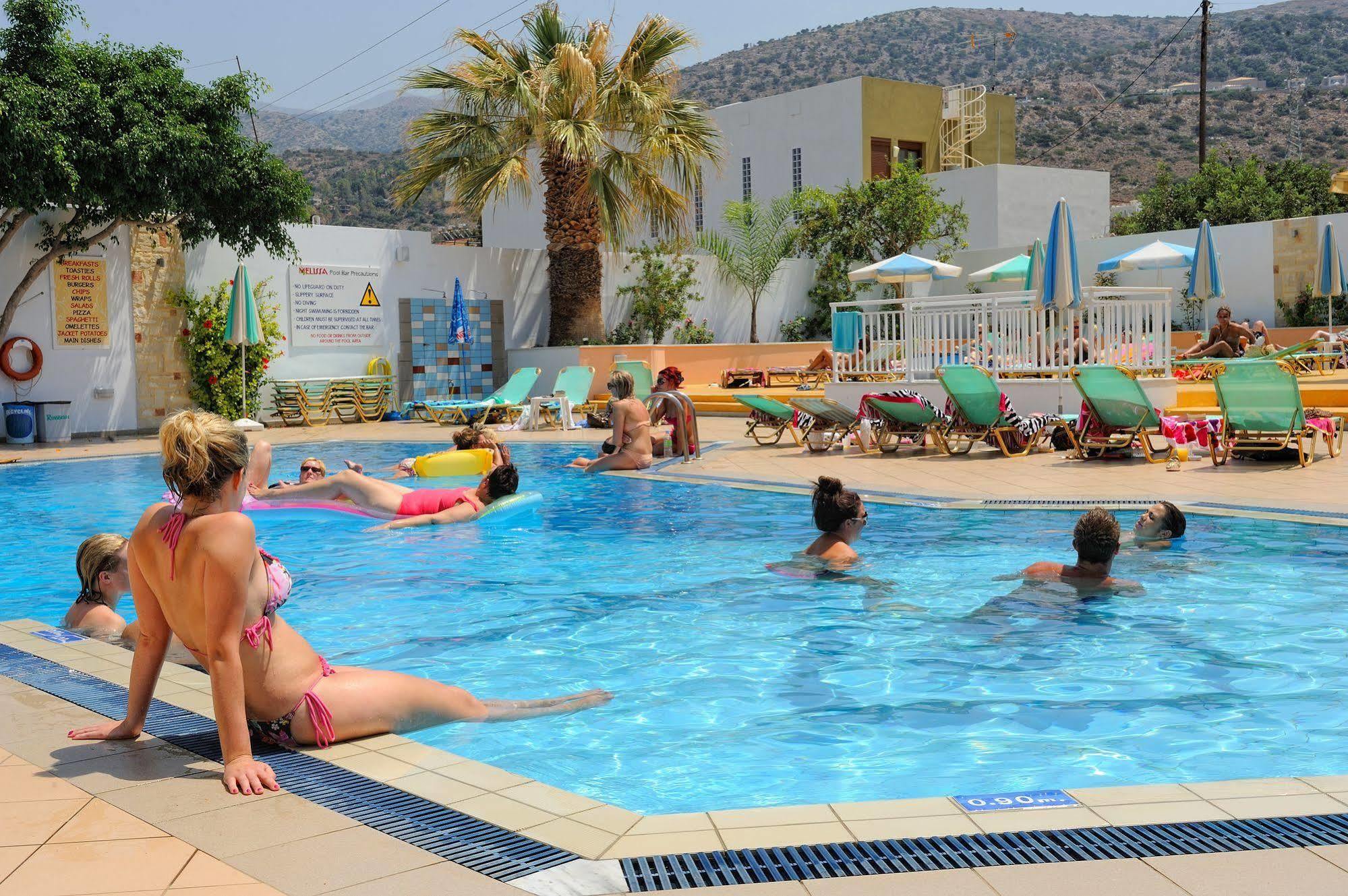 Melissa Apartments, Studios & Suites Малиа Екстериор снимка